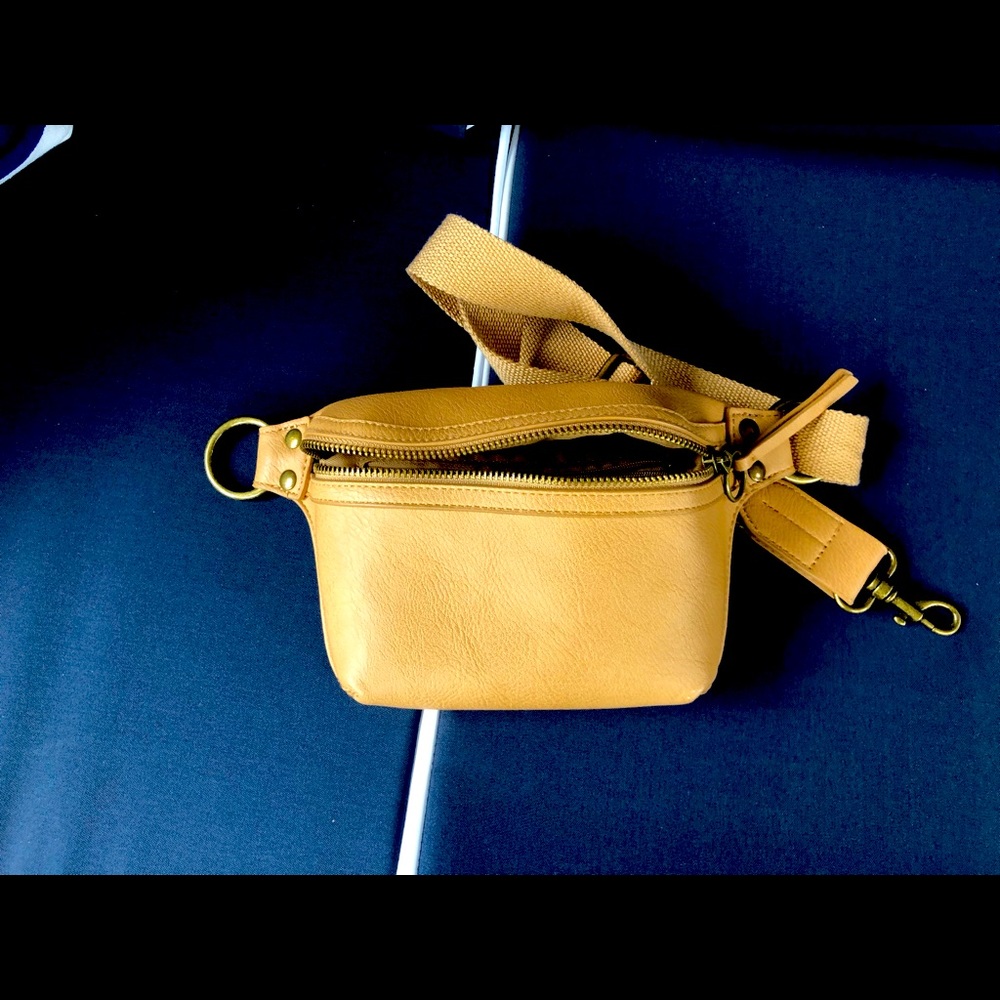 Belt bag - universal thread